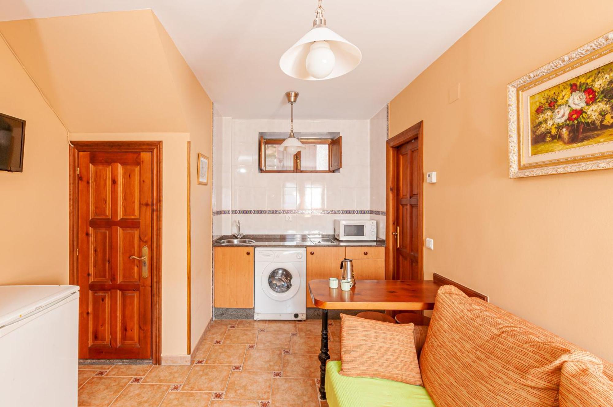 Apartamentos La Regoria Arenas De Cabrales Extérieur photo