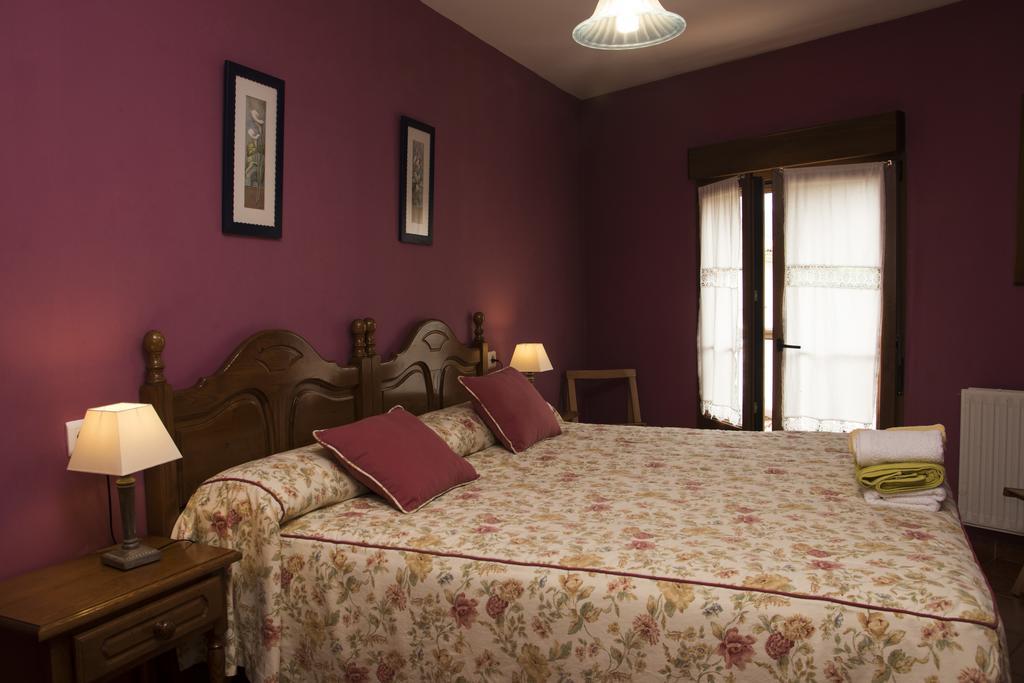 Apartamentos La Regoria Arenas De Cabrales Extérieur photo