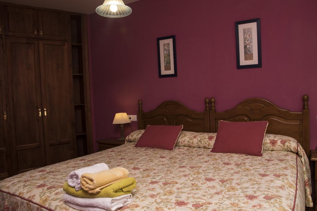 Apartamentos La Regoria Arenas De Cabrales Extérieur photo