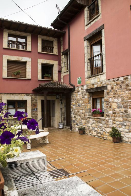 Apartamentos La Regoria Arenas De Cabrales Extérieur photo